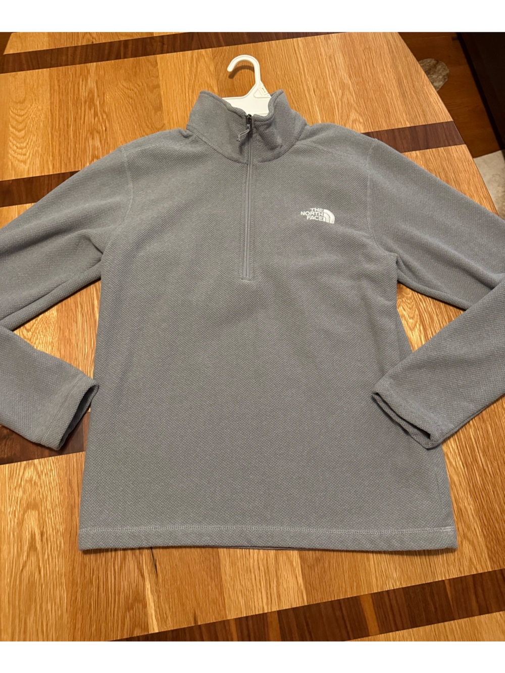 North face pullover sweatshirt